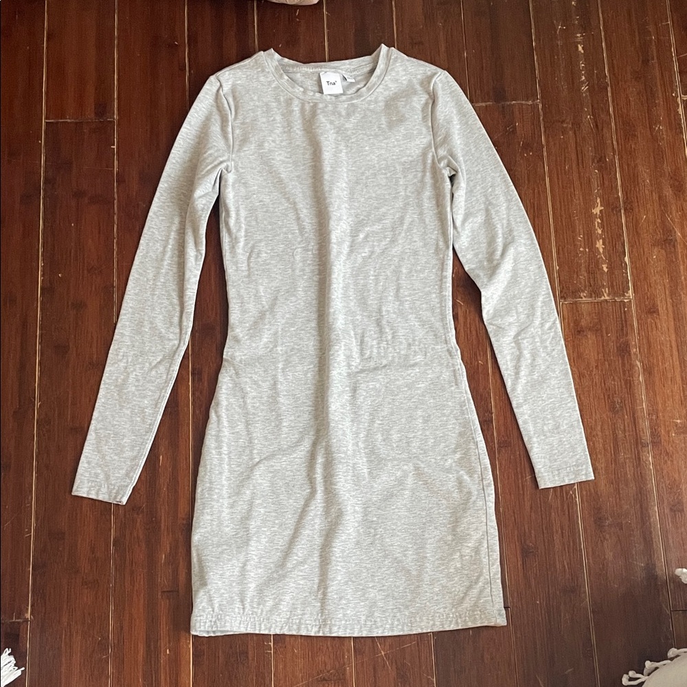 ARITZIA GREY MINI STRETCH DRESS…EXCELLENT CONDITION!! Size xs